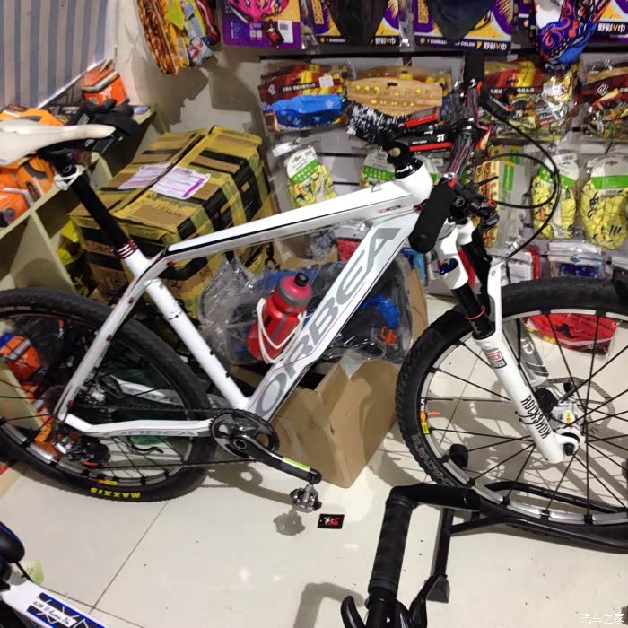 捷安特xtcadv2半年图片