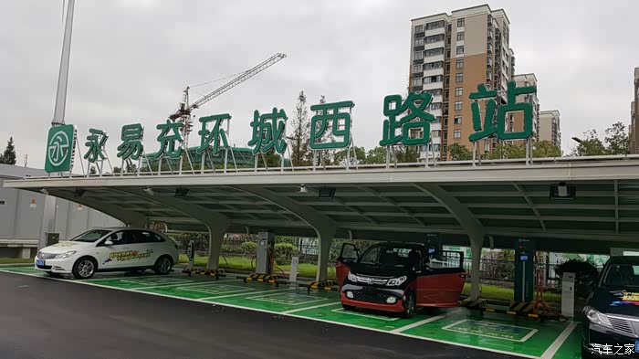 就在环城西路上 就在我家对面 目前在试运营 目前免费 宁波环城西路