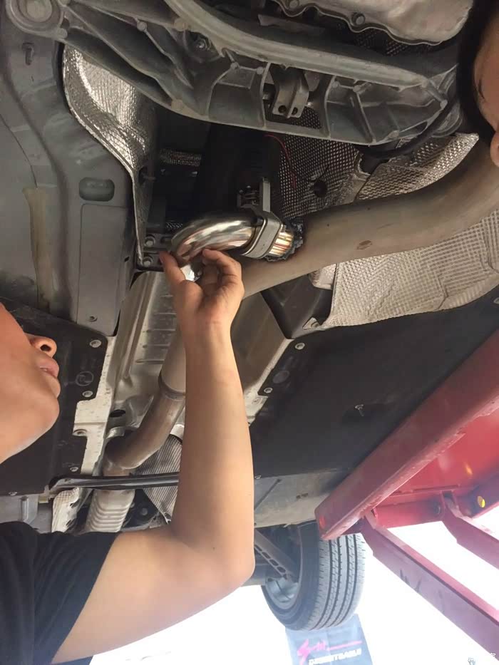 凯迪拉克改装看灰机排气