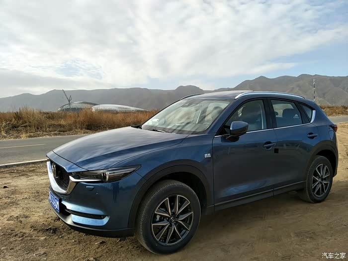 呼和浩特第二代马自达cx5恒星蓝首提作业