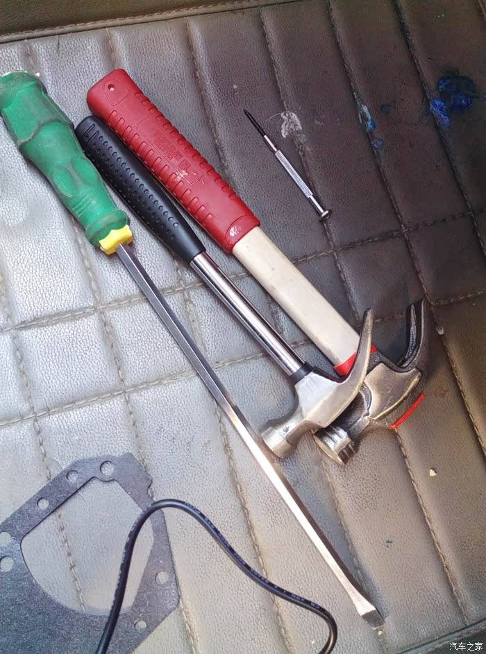 作业:更换止动器销子,解决手动凯越不好摘挡,档位卡死问题