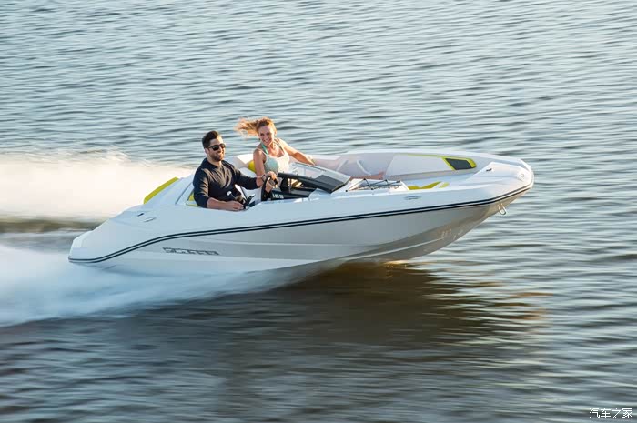 申御水陆空美国进口scarab圣甲虫165g运动喷射快艇鉴赏