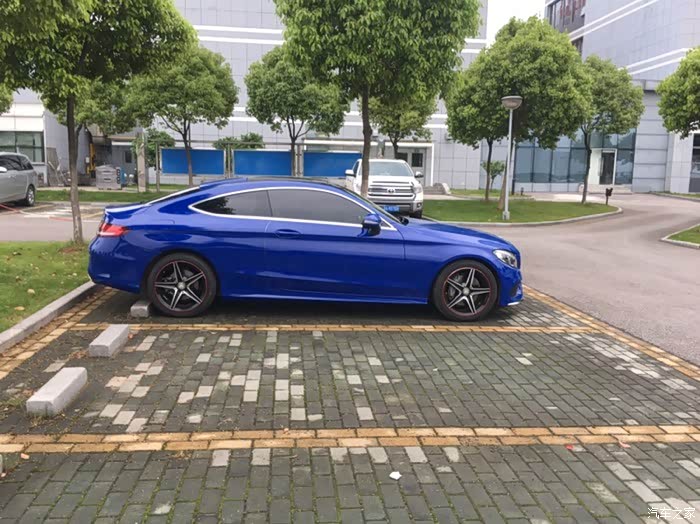 奔驰c300 coupe与奥迪tts硬顶版纠结入手哪个?请各位朋友指点