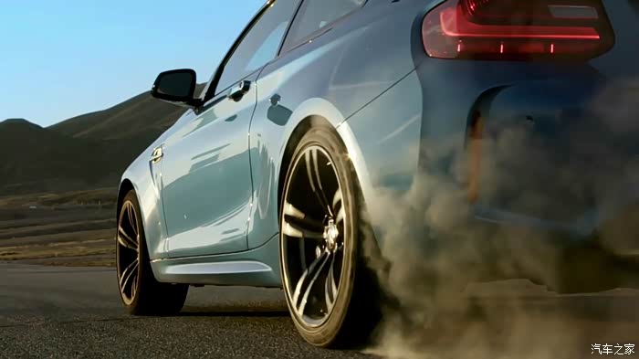 【图】【石碳纪字幕】 外媒视频评测m2 vs m4_宝