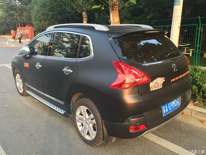 3008改装鉴赏!亚光膜/大灯改装/导航diy/脚垫/内饰全手工!申精