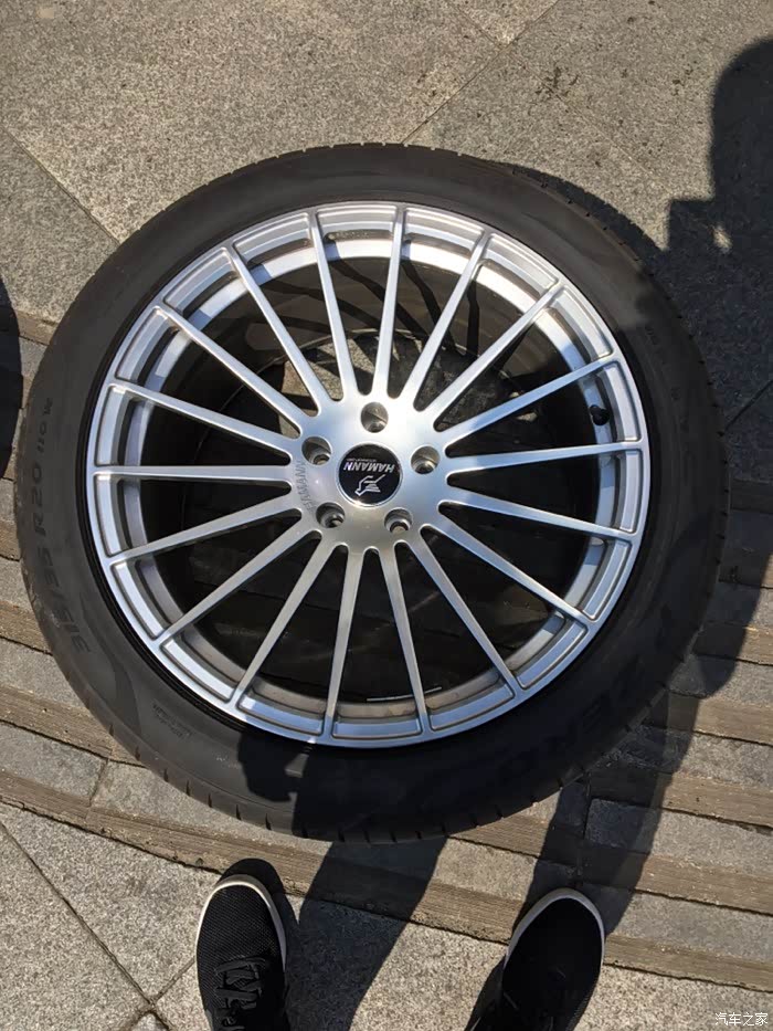 认证车主出一套20寸哈曼款轮毂