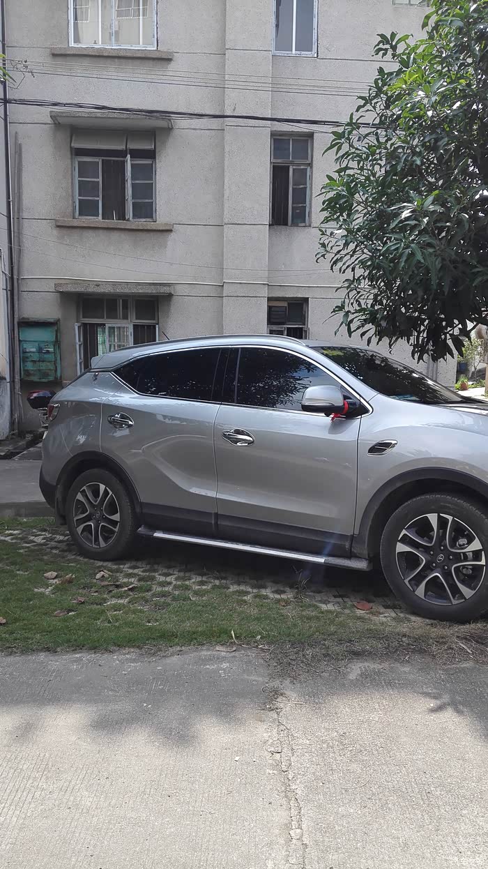 珐琅灰的车主,请不要吝啬你的大7图片