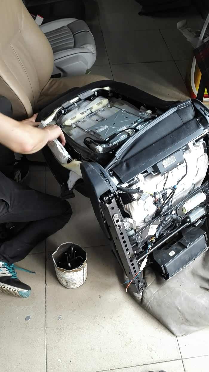 继续折腾换奥迪a6座椅