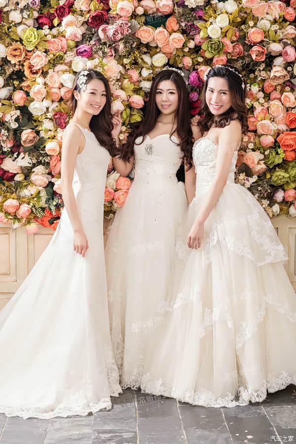 性感甜蜜闺蜜婚纱照