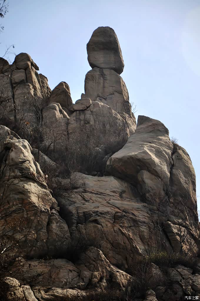 封龙山森林公园风动石