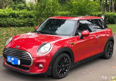 one,当时事业走的很顺,希望大红大紫,就买了红色,这也是mini的一个