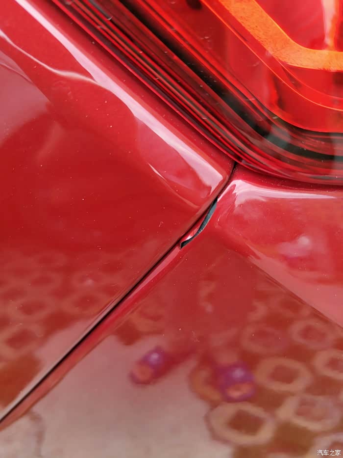 提车回家4天就爆漆了