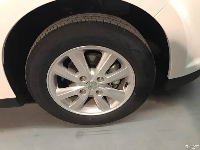 铝合金轮毂 后来改装 还是很不错