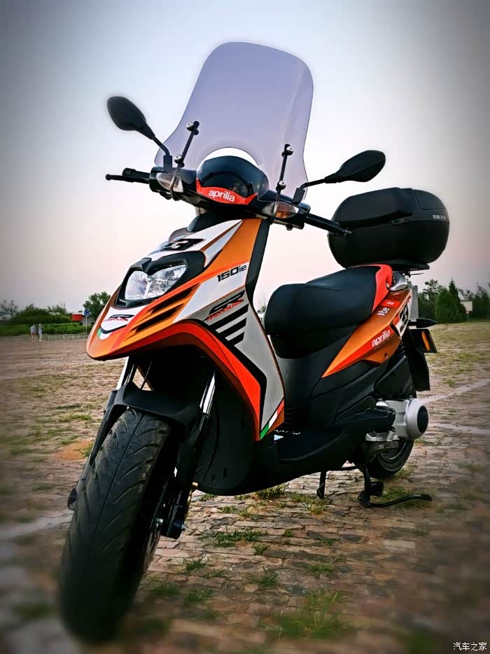 比亚乔台风150电喷