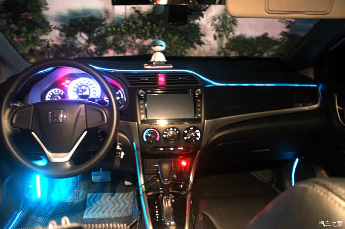 满满的顶配既视感