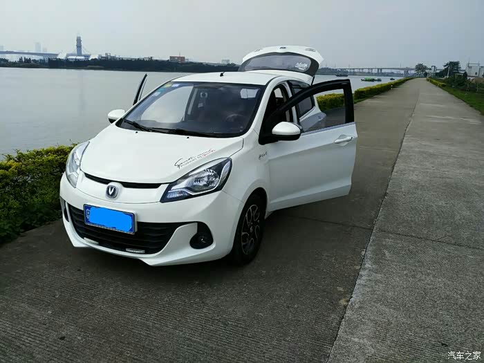 小奔已经11个月了今天露一露