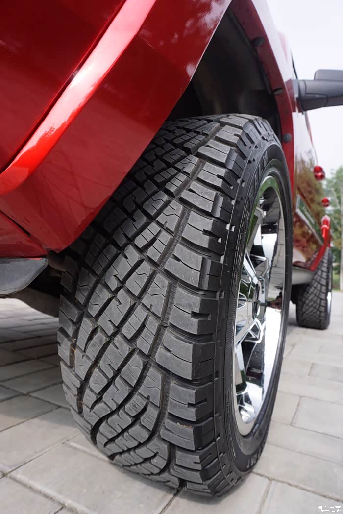 jeep57指挥官第三次换轮胎轮毂美国将军at5全路况轮胎