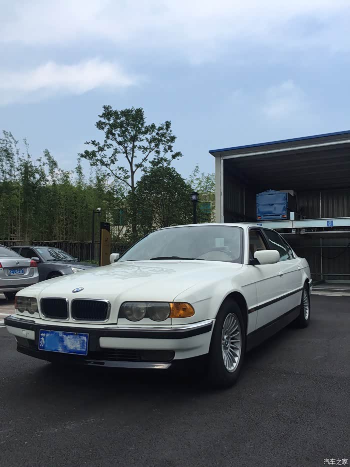 刚刚收入宝马e38 ,740,欢迎鉴赏!