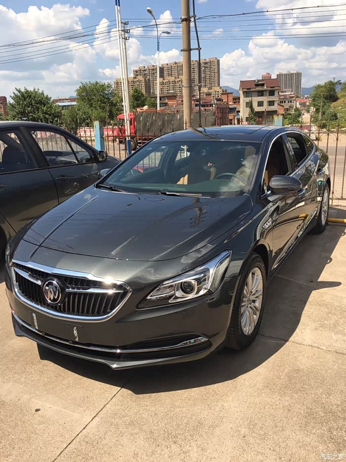 新君越什么颜色的最畅销啊