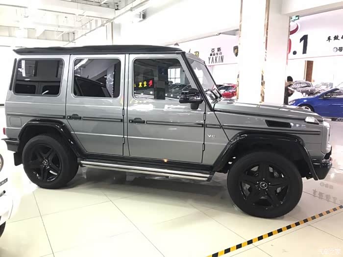 出一辆15款重装版奔驰g500