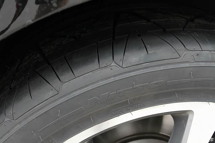 2015款e200l换耐特通invo高性能轮胎1000公里行使体验报告.