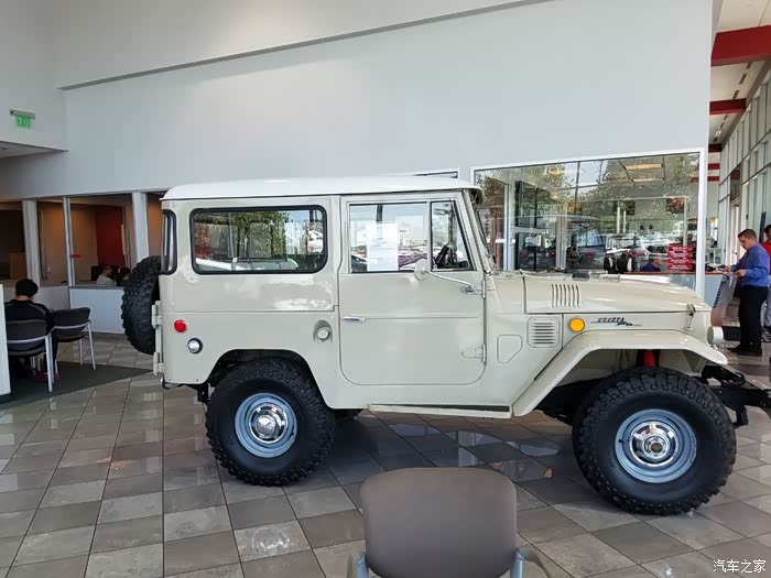 68年丰田fj复古越野车48万美金丰田4s店保养维护后开卖