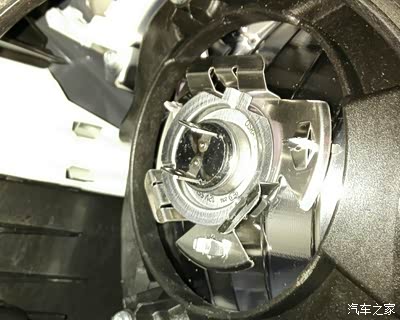 glk260近光灯泡坏了,自己动手更换!过程详解!