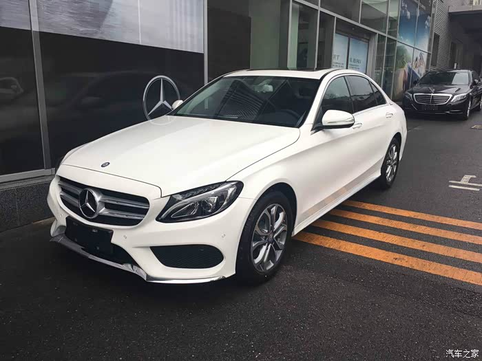 喜提白色奔驰c180l运动版