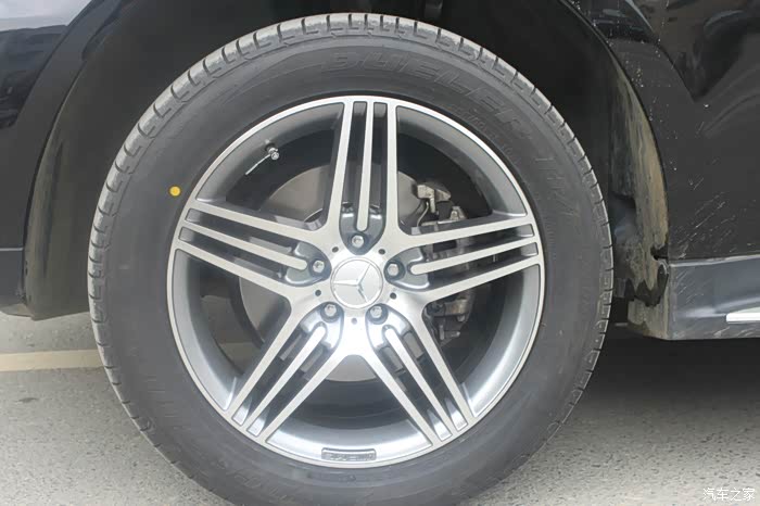奔驰ml350更换新款轮毂啦好东西就要分享给好朋友