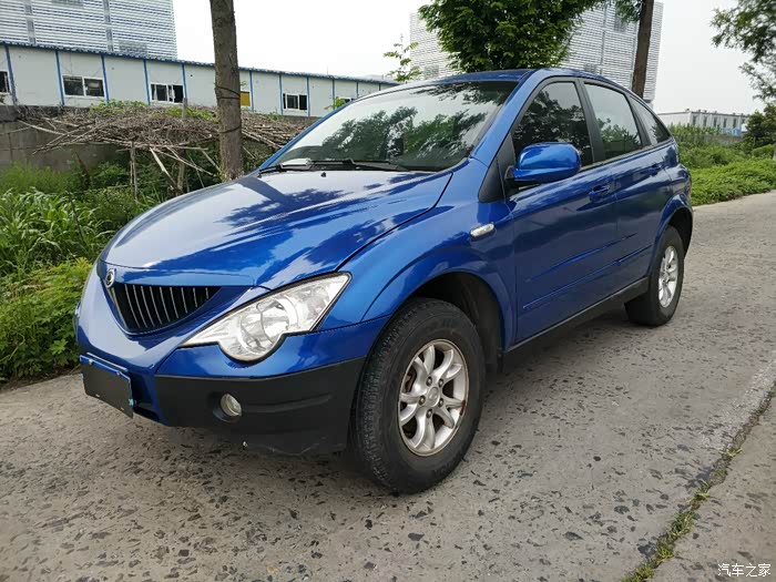 出售双龙爱腾2.3汽油版蓝色