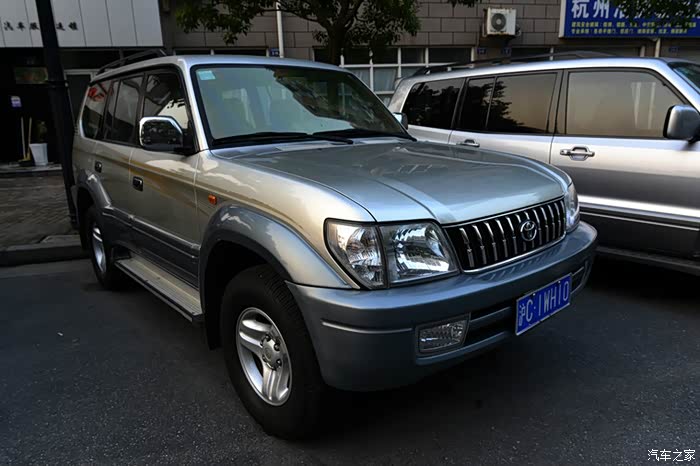 淘了一台lc95霸道2700车库党值不值