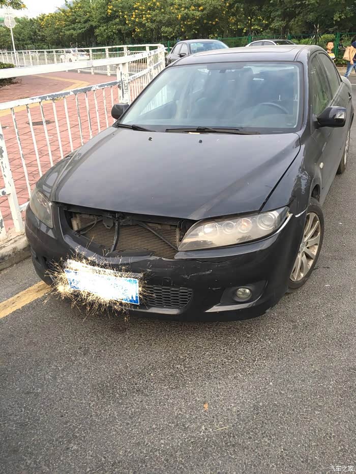 马自达6 !前头撞了,拿去维修感觉被坑了 求救!