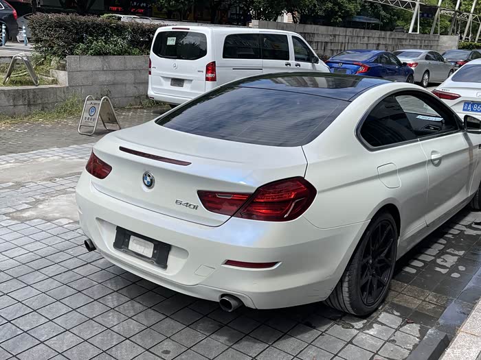 转12款宝马640i双门轿跑