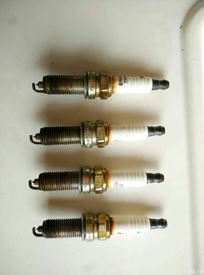 【图】刚换下的火花塞,是不是该换了_奇瑞a3论坛_汽车之家论坛