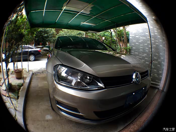 【图】刚洗完车就用了鱼眼镜头拍摄一下._高尔夫论坛_汽车之家论坛