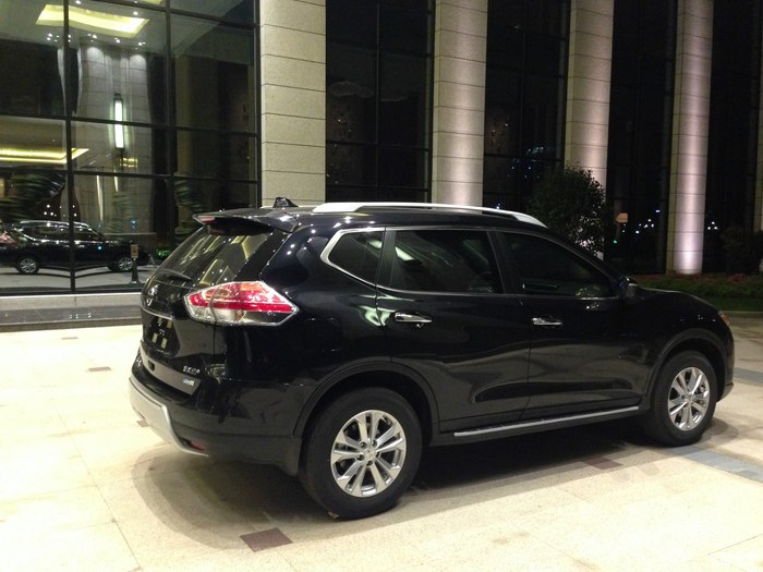 没有独特的大片只有简约的小拍新奇骏黑色提车